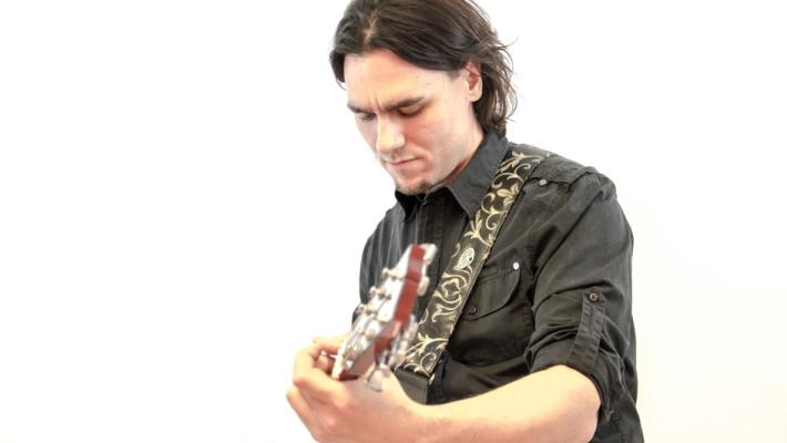 Album d'esordio    Con «Egosfera» Nicola Denti viaggia nell'anima 