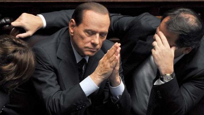 Berlusconi ritira la propria candidatura