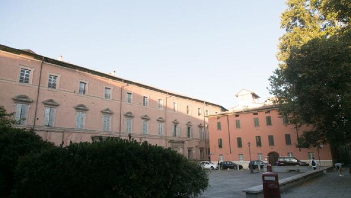 Piazzale Borri, sedicenne aveva in tasca un coltello e un martello: denunciato