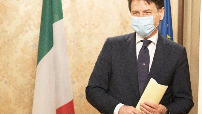 Le ondivaghe reazioni dei politici