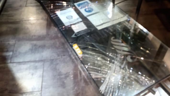 Ladri in azione: spaccate in via Farini al ristorante Il tribunale e al kebab