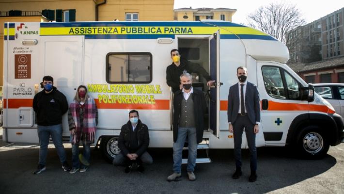 «Parlo Parmigiano» l'ambulatorio mobile della Pubblica per i vaccini