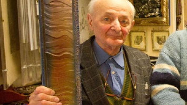 Addio a Francesco  Alinovi, storico corniciaio