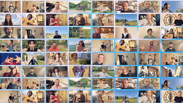 'Ma il cielo &egrave; sempre pi&ugrave; blu': 50 star italiane cantano a favore della Cri - Video