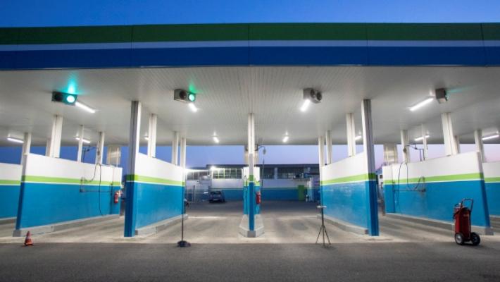 «Il prezzo del metano è calato, riapro il distributore»