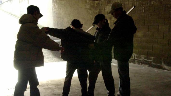 Patteggiano i capetti della baby gang del centro. E tornano liberi