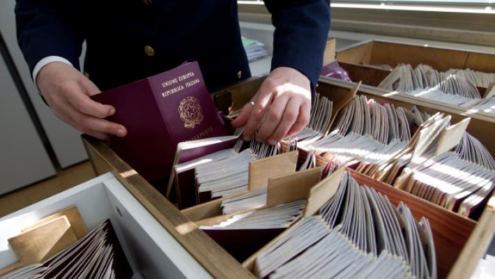 Impossibilità di fare un passaporto a Parma