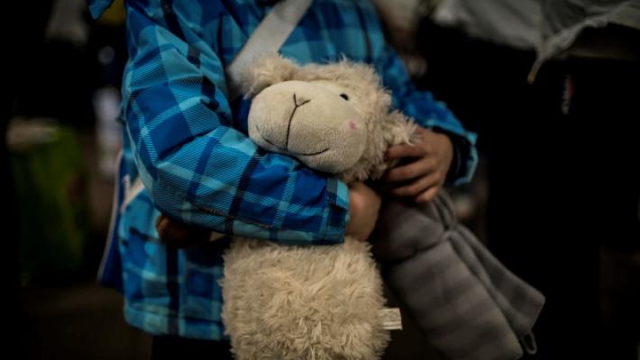 «Bimbi soli in fuga dalla guerra, noi contro l'incubo tratta»