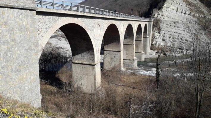 Chiuso dal 19 al 23 maggio il ponte di Vetto: i percorsi alternativi