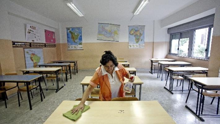 La ministra Azzolina: 'Dal 17 giugno al via gli esami di maturit&agrave; in presenza'. Terza media, la tesina si potr&agrave; discutere fino al 30 giugno