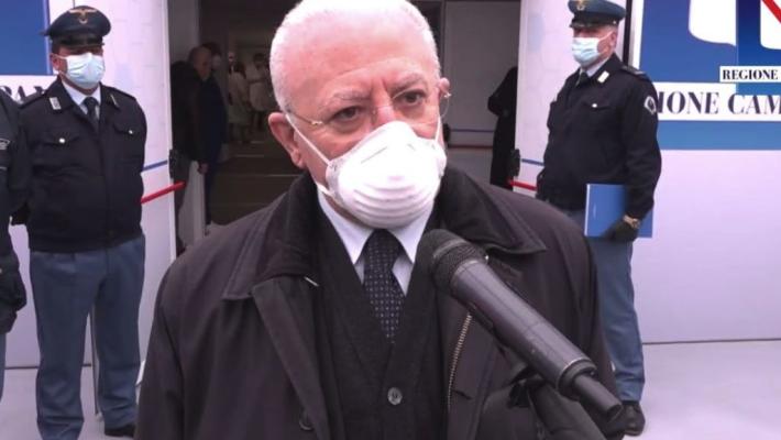 Riaperture, prima grana. De Luca: "non ho firmato l'accordo con il governo"