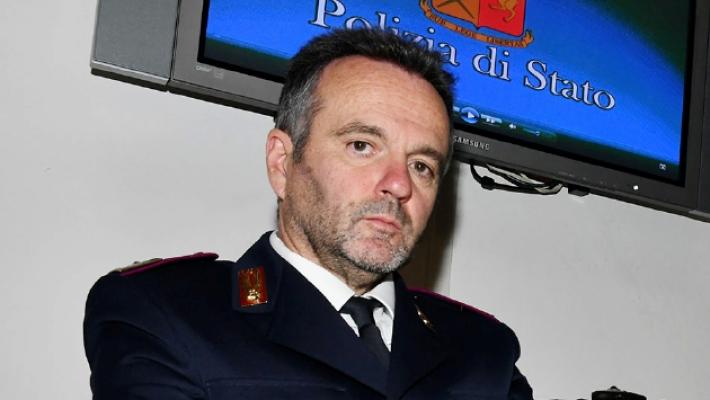 Fiuto, passione e cuore: il sostituto commissario Fontana va in pensione