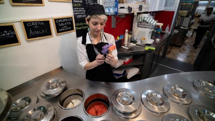 Il caro energia «scioglie» il gelato