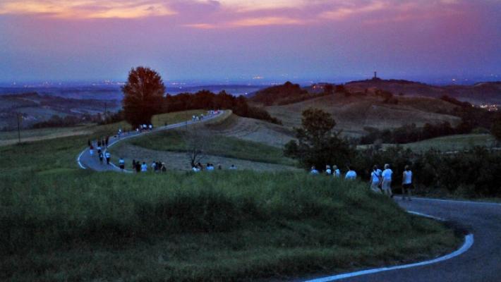 &laquo;Il &ldquo;giro della Lucciola&rdquo;? Ormai &egrave; un circuito da Formula 1. Protestano pedoni e runner