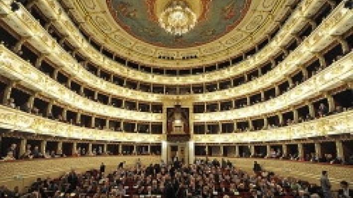 Fase 2: Teatro Regio Parma, aderite a #iorinuncioalrimborso