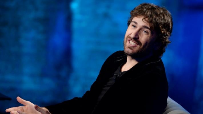 "Succede anche nelle migliori famiglie": debutto boom per il film di Alessandro Siani, 950mila euro a Capodanno