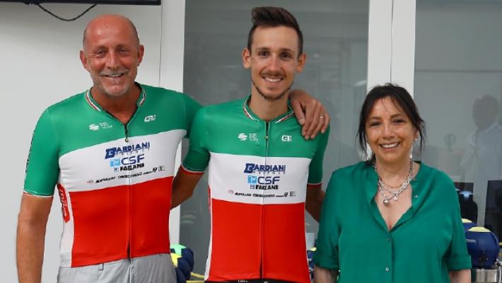 Filippo Zana in visita alla Bardiani: «Voglio vincere ancora»