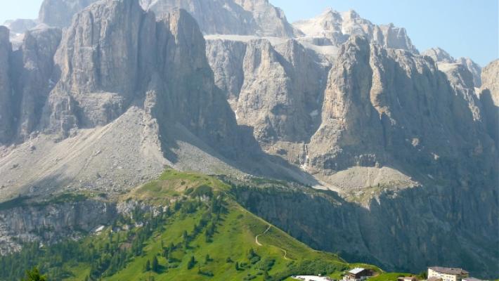 Vacanza mordi e fuggi per i politici locali