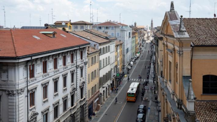 Il Comune chiede la Cosap per le fioriere decorative