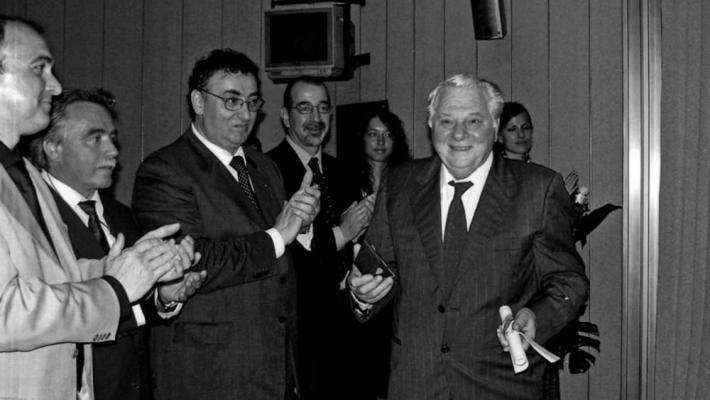Addio a Scarica, il re della torta fritta