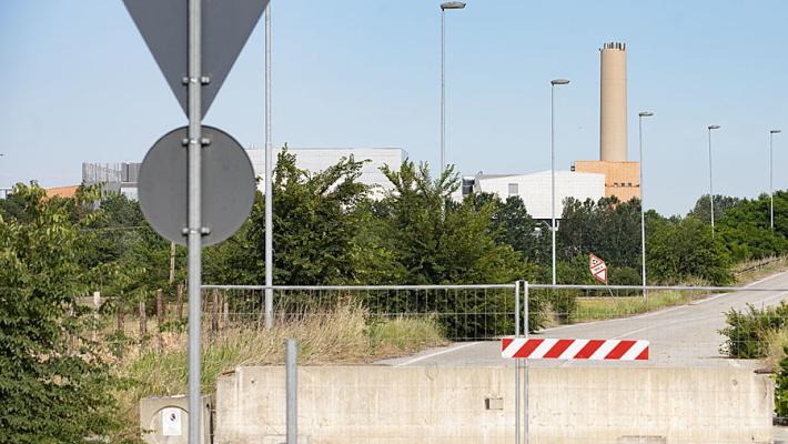 Via Versailles, società fallita, cavalcavia chiuso da quattro anni