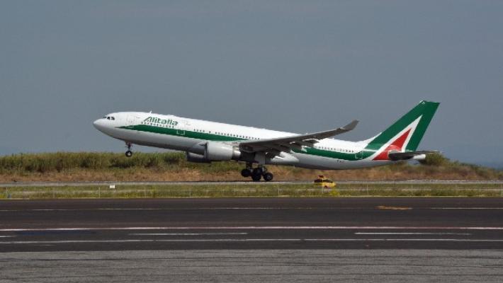 Alitalia: riprende il collegamento diretto Roma-New York