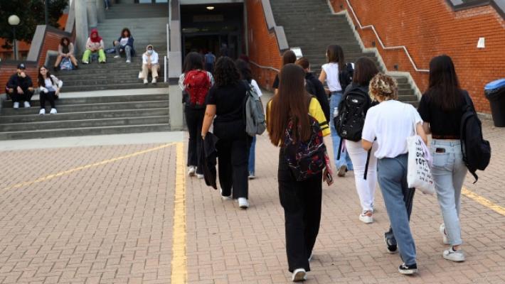 Scuola, un ritorno alla normalità, ma nelle superiori di Parma classi troppo numerose