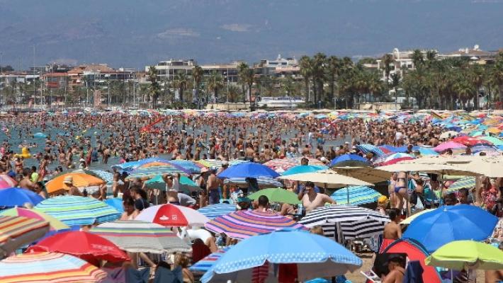 Aperti solo il 40% degli hotel, a maggio: persi 118mila posti di lavoro stagionali