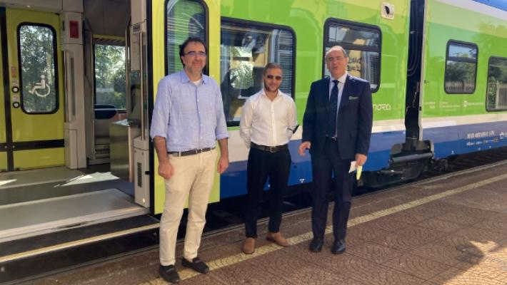 Il nuovo treno Parma-Brescia è già fuori uso