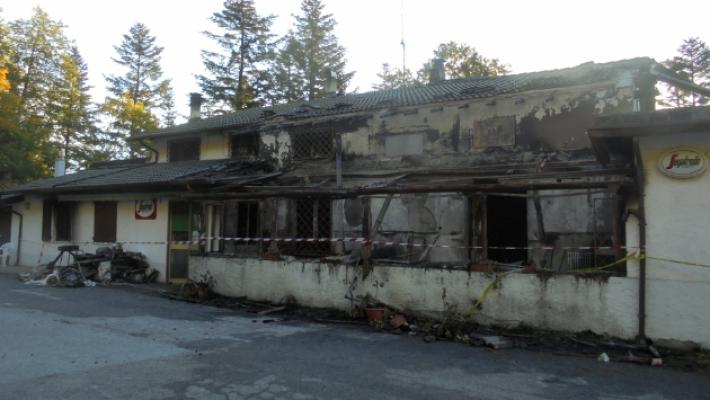 Brucia il ristorante «La Borella»: forse un corto circuito causato dai ghiri