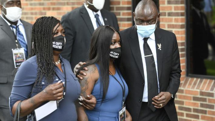 Caso Floyd, Minneapolis smantella dipartimento di polizia  Biden incontrerà oggi la famiglia