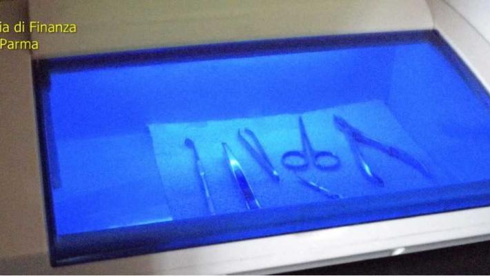 Casa trasformata in centro estetico, scoperta un'estetista abusiva a Salsomaggiore 