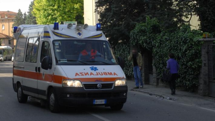Anziana vegliata dal figlio: nessun segno di violenza, ma si attendono gli esami tossicologici