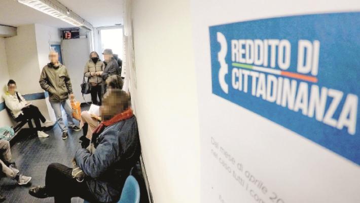 Parma, dimezzate le domande dal 2019 ad oggi. Le testimonianze: «Mi ha permesso di rialzare la testa»