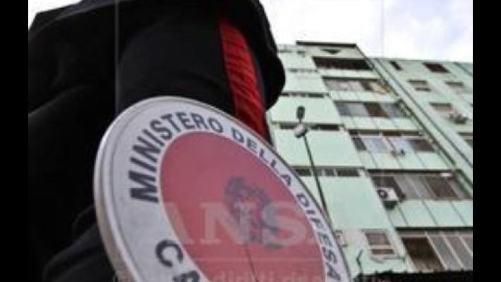 Bimbo morto annegato in una piscina durante una festa a Roma. Indagano i carabinieri