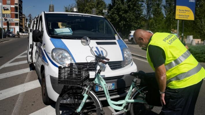 Incidenti, la mappa delle strade più a rischio per bici e pedoni