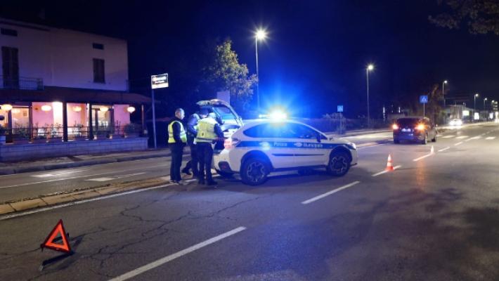Via Emilio Lepido, il «giallo» dell'auto fuggita