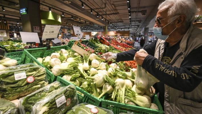 A maggio inflazione negativa, non succedeva da ottobre 2016