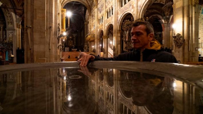 In chiesa senza le restrizioni Covid: ma prevale la prudenza