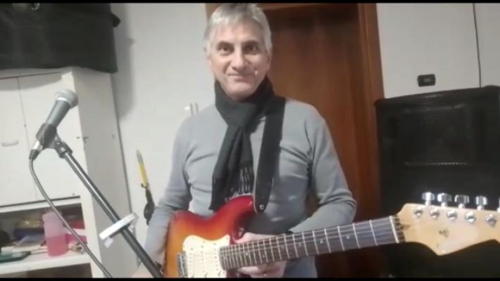 Domani l'addio al chitarrista stroncato da malore