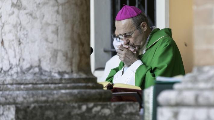 A Marore la messa del vescovo per chi se ne è andato senza addio