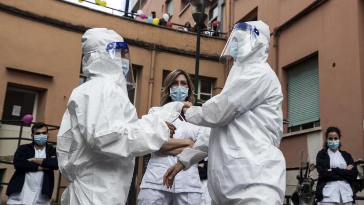 Covid-19, 24 morti in un giorno: un numero che non si vedeva da febbraio 
