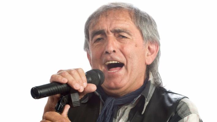 A un anno e mezzo dalla morte oggi a Sorbolo i funerali del cantante Don Pini