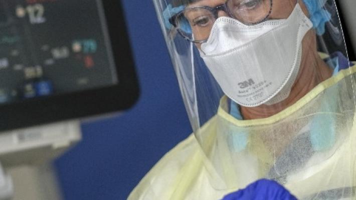 Crisanti: "Nessuna traccia di Covid in 3mila polmoniti registrate in Veneto a fine anno"