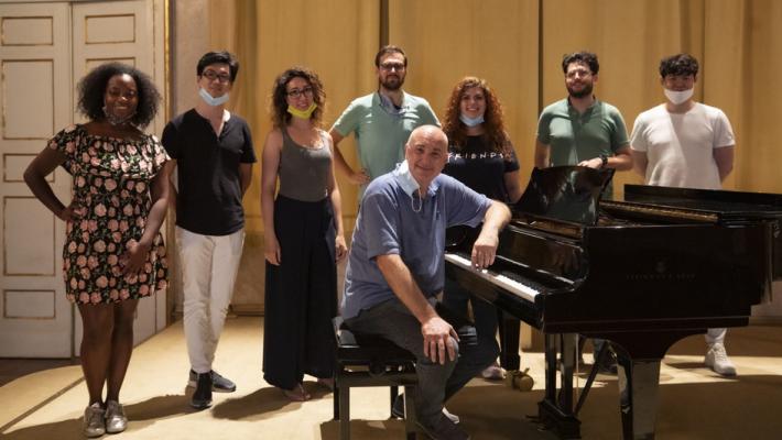 A lezione da Pertusi Masterclass al Regio: «Per Verdi non basta la voce»