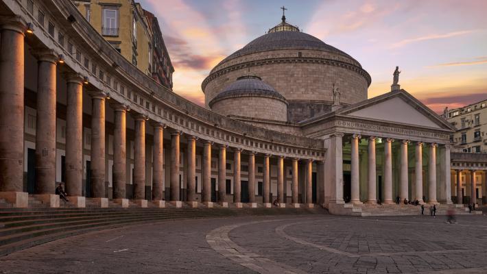 In Campania, una tazzina di caffè e un tuffo nella magia