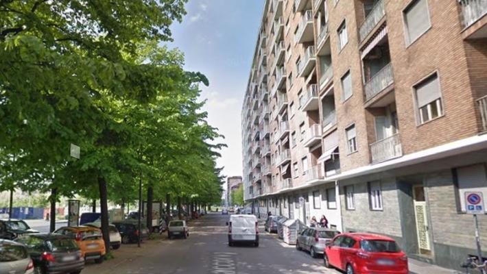 Torino, uccide la madre e si suicida gettandosi dal nono piano