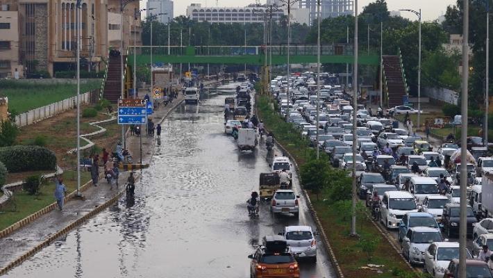 Pakistan: iniziano i monsoni, già sei vittime