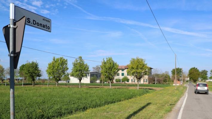 Strada San Donato, residenti preoccupati: «Allarme alta velocità»