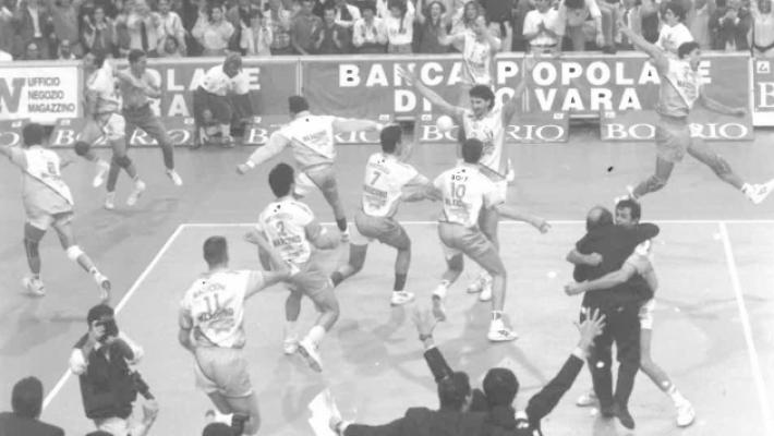 30 anni fa l'ultimo scudetto della Maxicono «Insperato e ancor più bello»
